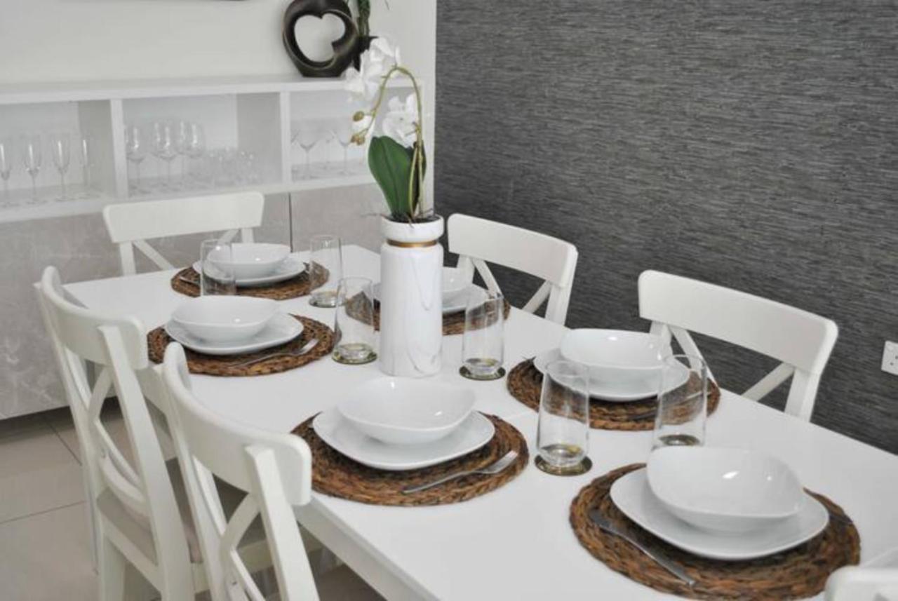 Апартаменты Relaxing 2Br Haven In Dubai Marina Perfect Location & Amenities Экстерьер фото